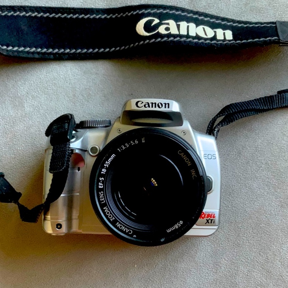 Canon EOS REBEL XTI Digital Camera Only DS126151 Rechargeable Battery Included